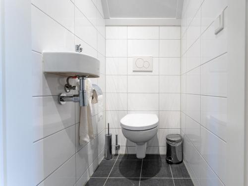 Bathroom, Nice holiday home in Scherpenisse with a lovely sauna in Tholen Bathroom, Nice holiday home in Scherpenisse with a lovely sauna in Tholen