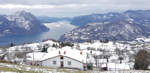 Panorama Verde Lago - Mountain Hospitality Lake Iseo in Bossico Panorama Verde Lago - Mountain Hospitality Lake Iseo in Bossico