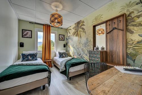 Вітальня, Contact Hotel Le Provence in Жеменос Вітальня, Contact Hotel Le Provence in Жеменос