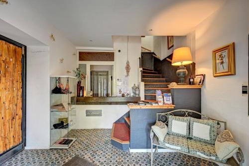 Contact Hotel Le Provence in Gemenos Contact Hotel Le Provence in Gemenos