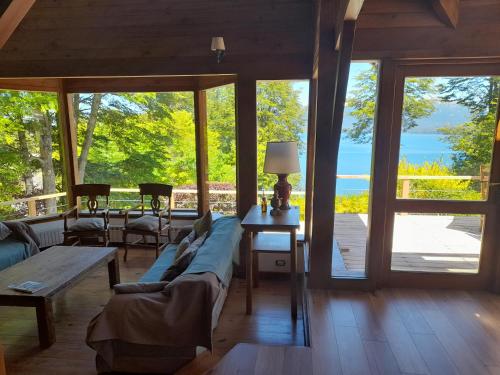 Casa del Sur Villa La Angostura in 비랄라앙고스투라 Casa del Sur Villa La Angostura in 비랄라앙고스투라