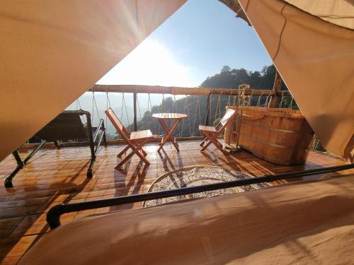 Balcony/terrace, Leu May Retreat - Glamping & Coffee in Moc Chau Balcony/terrace, Leu May Retreat - Glamping & Coffee in Moc Chau