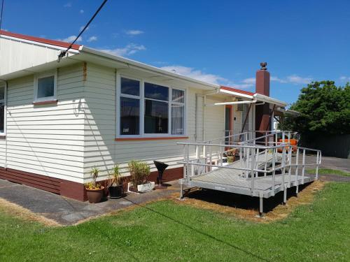 Ironsands Cottage in Patea Ironsands Cottage in Patea