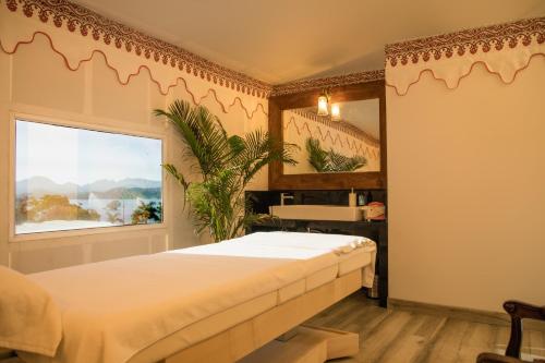 Спа-центр, The LaLiT Laxmi Vilas Palace Udaipur Hotel in Удайпур Спа-центр, The LaLiT Laxmi Vilas Palace Udaipur Hotel in Удайпур