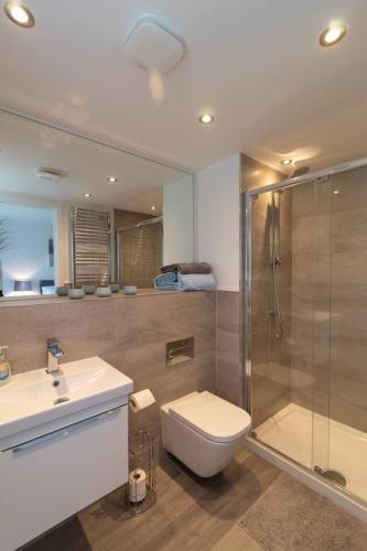 حمام, Spacious 2 bedroom modern apartment in Inverness in Inshes Wood حمام, Spacious 2 bedroom modern apartment in Inverness in Inshes Wood