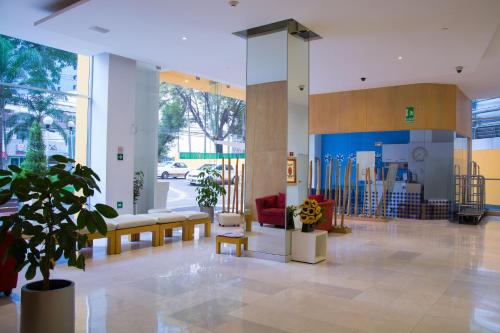 Lobby, BelAir Business a Wyndham Garden Hotel in WTC-San Angel Lobby, BelAir Business a Wyndham Garden Hotel in WTC-San Angel