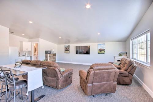 Joliet Studio Less Than 36 Mi to Red Lodge Mountain! in Columbus (Montana) Joliet Studio Less Than 36 Mi to Red Lodge Mountain! in Columbus (Montana)