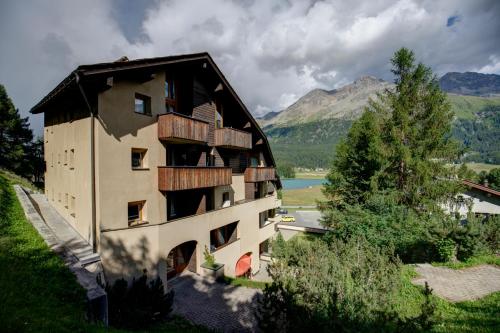 Buitenkant, Chesa Munteratsch 1-Zimmerwohnung 411 Typ A in Silvaplana Buitenkant, Chesa Munteratsch 1-Zimmerwohnung 411 Typ A in Silvaplana