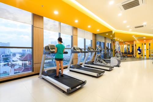 Γυμναστήριο, Homet Saigon RiverGate - Free Pool & Gym & PickUp Services in Περιοχή 4 Γυμναστήριο, Homet Saigon RiverGate - Free Pool & Gym & PickUp Services in Περιοχή 4