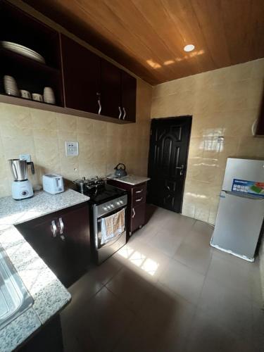 кухня, Living Green APARTMENTS AIRPORT PICK UP in Бенін кухня, Living Green APARTMENTS AIRPORT PICK UP in Бенін