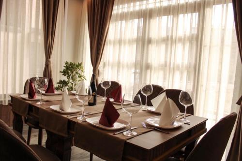 Pub/salon, Eleon Motel in Prevalle Pub/salon, Eleon Motel in Prevalle