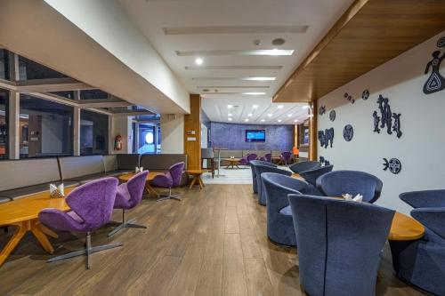 Pub/Lounge, Sterling Kodai Valley in Kodaikanal Városközpont Pub/Lounge, Sterling Kodai Valley in Kodaikanal Városközpont