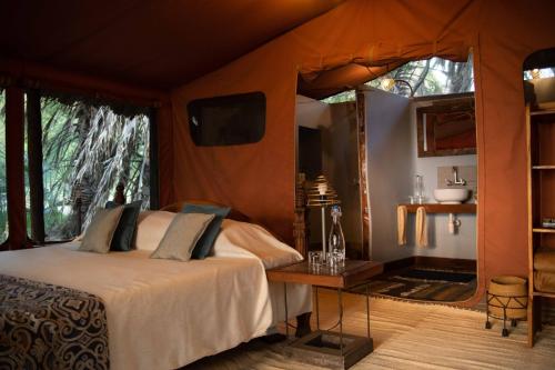 Kamar Mandi, Kisima Ngeda Camp in Oldeani Kamar Mandi, Kisima Ngeda Camp in Oldeani