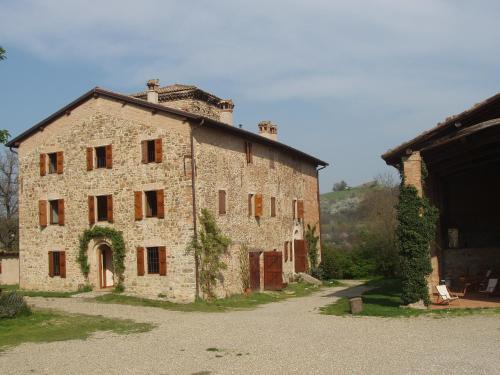 入口, 卡蒙伯特農莊鄉村民宿 (Agriturismo Ca' Bertu') in 卡斯泰洛迪塞拉瓦萊 入口, 卡蒙伯特農莊鄉村民宿 (Agriturismo Ca' Bertu') in 卡斯泰洛迪塞拉瓦萊