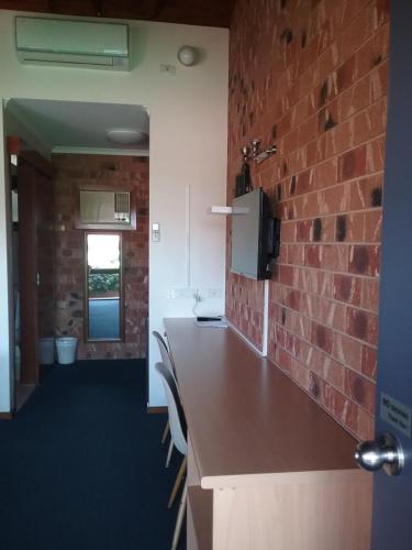 Entrance, Werribee Park Motor Inn in Werribee Entrance, Werribee Park Motor Inn in Werribee