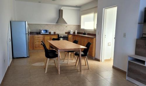 Linea Recta Sur- Aguila Mora, departamento amplio de 3 dormitorios a pasos del mar in بويرتو مادرين Linea Recta Sur- Aguila Mora, departamento amplio de 3 dormitorios a pasos del mar in بويرتو مادرين