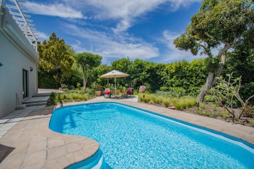 Garden- Pool flat with Solar Electricity
