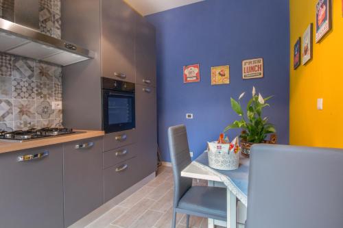 Cocina, CIVICO 7 - Appartamento moderno e rifinito in Ariccia Cocina, CIVICO 7 - Appartamento moderno e rifinito in Ariccia