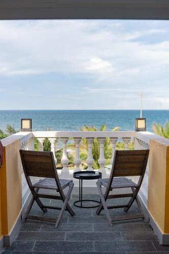 Balcony/terrace, Le Rivage Villa in Dien Duong Balcony/terrace, Le Rivage Villa in Dien Duong