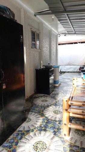 Davao Transient Villa with 24hrs security guard BBQ Grill , Free Parking and Wifi in タグボック Davao Transient Villa with 24hrs security guard BBQ Grill , Free Parking and Wifi in タグボック