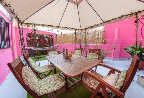 Luxury Artistic Digital Nomad 2 Bedroom w/Terrace