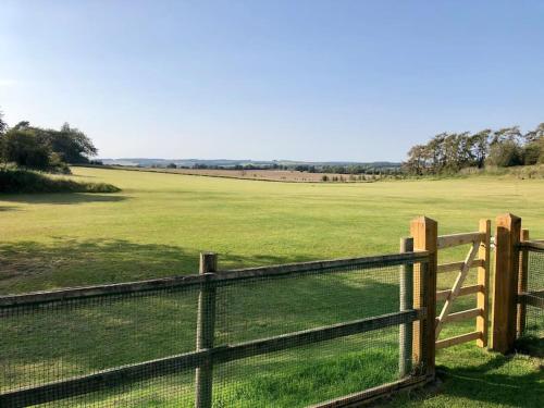 Vistas, Stanway House, 8 bedroom, 8 Bath in Pilley Vistas, Stanway House, 8 bedroom, 8 Bath in Pilley