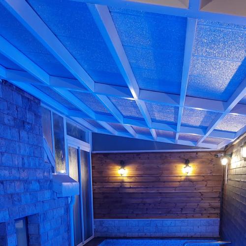 Piscina, וילה שחר בגולן in Majdal Shams Piscina, וילה שחר בגולן in Majdal Shams