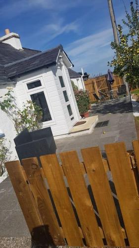 Cosy 2 Bedroom Croft Cottage with Beautiful Views in Bogallan Cosy 2 Bedroom Croft Cottage with Beautiful Views in Bogallan