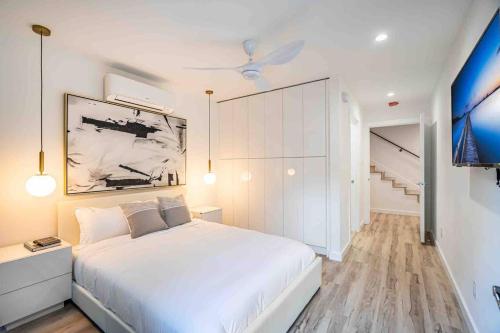Skyline View Luxury 3 story Townhouse in Cedars Skyline View Luxury 3 story Townhouse in Cedars