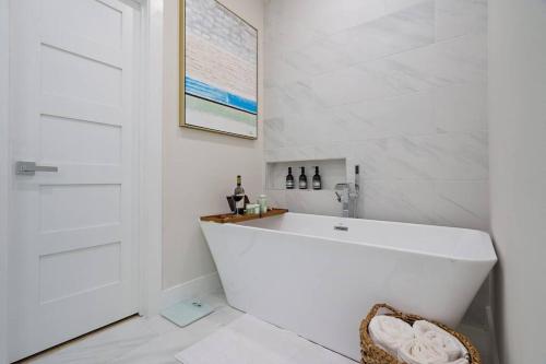 New Luxury 3 story Townhome in Trinity Groves in 델러스 서부 New Luxury 3 story Townhome in Trinity Groves in 델러스 서부