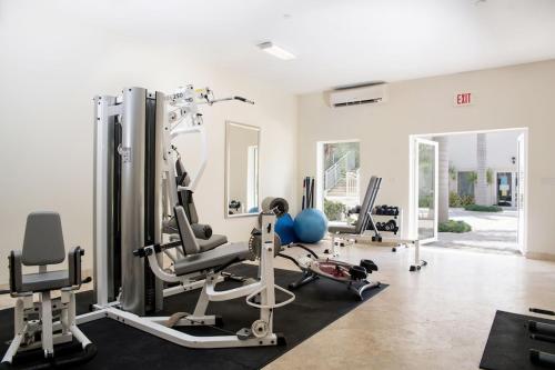 New Listing La Vista Azul Spacious 1 Bedroom Condo in Providenciales New Listing La Vista Azul Spacious 1 Bedroom Condo in Providenciales