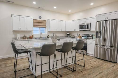 Brand new home minutes to Sandpoint and Schweitzer in Ponderay (ID) Brand new home minutes to Sandpoint and Schweitzer in Ponderay (ID)