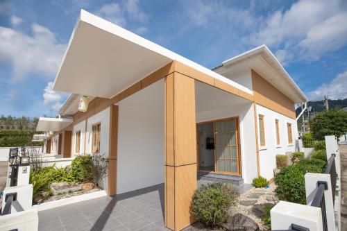 Exterior view, Japanese Style 2BR Villa Sunrise Garden A150 in Thalang Exterior view, Japanese Style 2BR Villa Sunrise Garden A150 in Thalang
