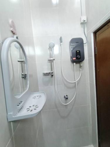 Homestay Kemaman Fyna07 Banglo Mewah di Kijal in Kijal Homestay Kemaman Fyna07 Banglo Mewah di Kijal in Kijal
