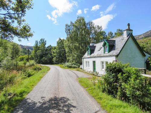 Exterior view, Curin Cottage in Gorstan Exterior view, Curin Cottage in Gorstan