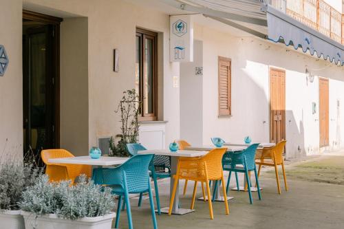 Viesnīcas āriene, Costa Blu in Adžerola Viesnīcas āriene, Costa Blu in Adžerola