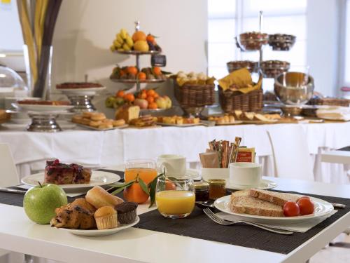 Food and beverages, My One Hotel Bologna in Borgo Panigale Food and beverages, My One Hotel Bologna in Borgo Panigale