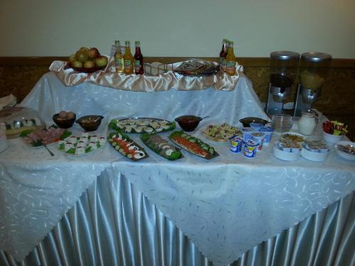 Comida y bebida, Hotel Restauracja Kinga in Dabrowka Mala Comida y bebida, Hotel Restauracja Kinga in Dabrowka Mala