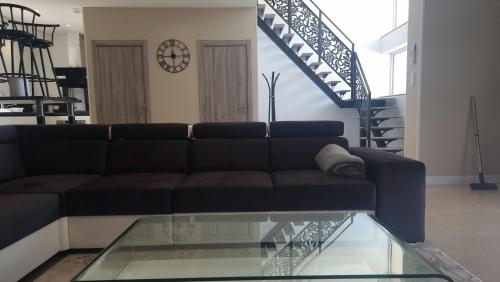 Loft l'escale Gite Les Camelias 71 in Saint-Marcel Loft l'escale Gite Les Camelias 71 in Saint-Marcel