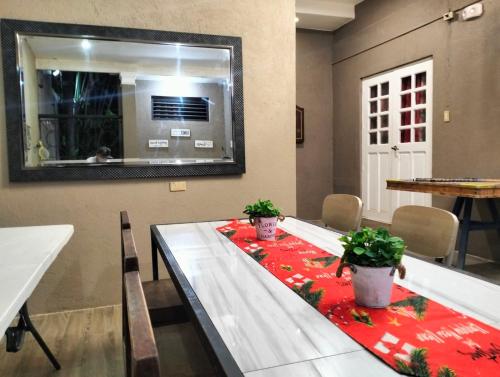 Palazzo 1 HotSpring,3Bedrooms 35to40pax, Pansol Calamba in Laguna Palazzo 1 HotSpring,3Bedrooms 35to40pax, Pansol Calamba in Laguna
