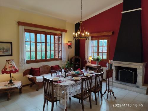 Selini Suite 2nd floor Panoramic Vineyard Views in Arkoudi Selini Suite 2nd floor Panoramic Vineyard Views in Arkoudi
