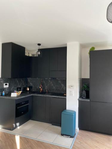 Kitchen, Au Studio Pissarro in Pontoise Kitchen, Au Studio Pissarro in Pontoise