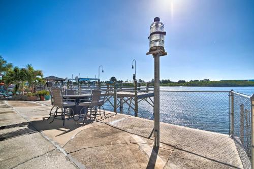 Spacious Gulf Front Hudson Home with Dock! in Hudson (FL) Spacious Gulf Front Hudson Home with Dock! in Hudson (FL)