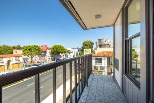 Buitenkant, La Luna Inn, Ascend Hotel Collection near Fort Point Buitenkant, La Luna Inn, Ascend Hotel Collection near Fort Point