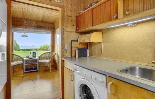 Kitchen, Nice Home In Fejø With Kitchen in Fejø Kitchen, Nice Home In Fejø With Kitchen in Fejø