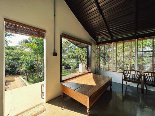 Balcó/terrassa, XOM Organic Farm Stay in Pleiku (Gia Lai) Balcó/terrassa, XOM Organic Farm Stay in Pleiku (Gia Lai)
