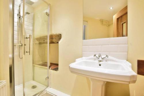 Cosy retreat in Rainow, Western Peak District in Rainow Cosy retreat in Rainow, Western Peak District in Rainow
