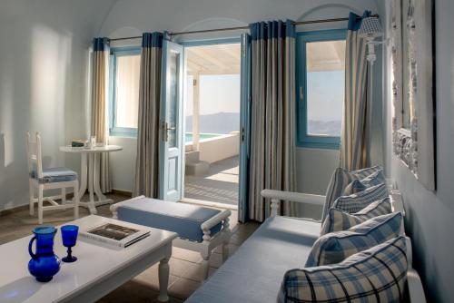 Balcony/terrace, Andromeda Villas & Spa Resort in Santorini Balcony/terrace, Andromeda Villas & Spa Resort in Santorini