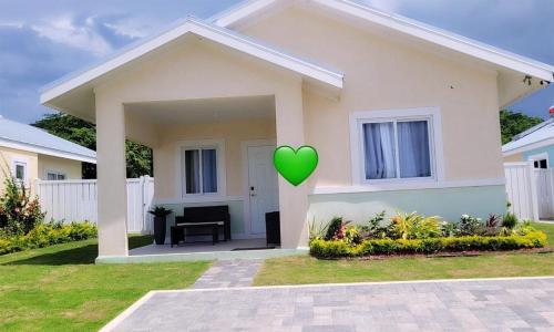 Paradise Oasis at Oceanpointe in Lucea Paradise Oasis at Oceanpointe in Lucea