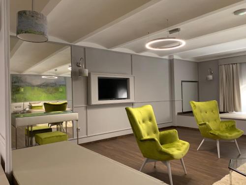 Közös társalgó / TV, Boutique Hotel Center near Katona József Színház Közös társalgó / TV, Boutique Hotel Center near Katona József Színház